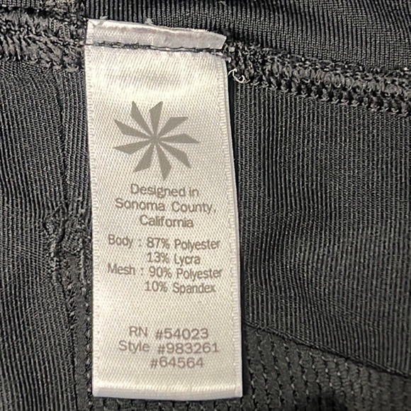 Athleta Stride Reflective Capri/Crop Legging Black Size Medium - Picture 13 of 13